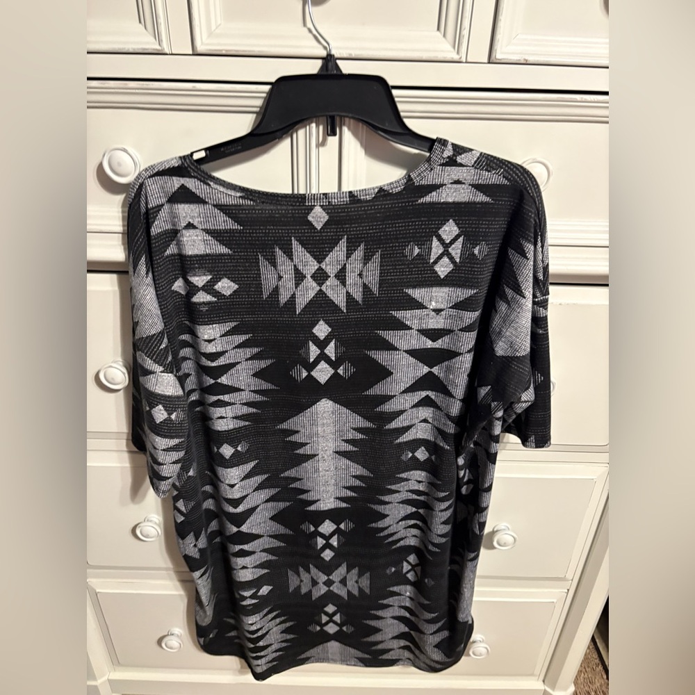 Lularoe Size Medium Geometric Patterned Black And… - image 2